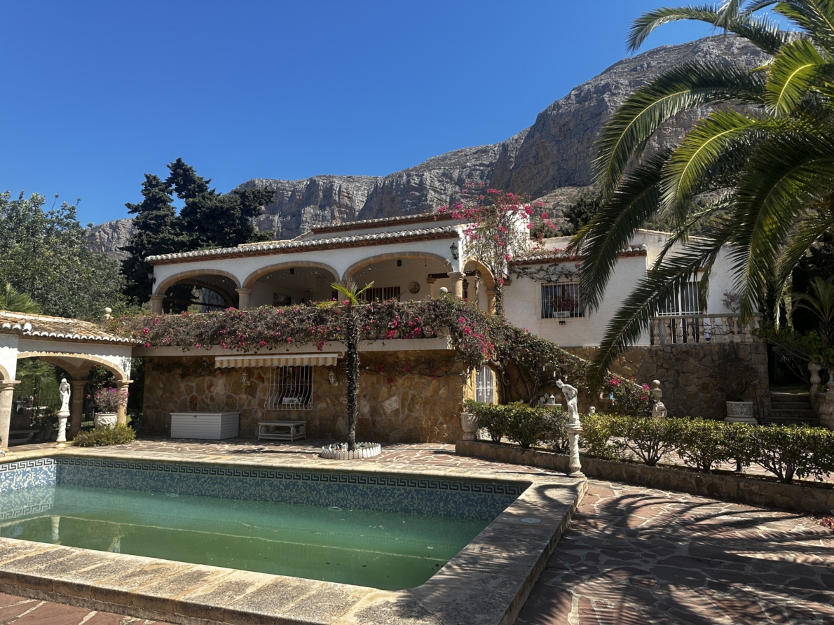 Villa for sale in Jávea / Xàbia