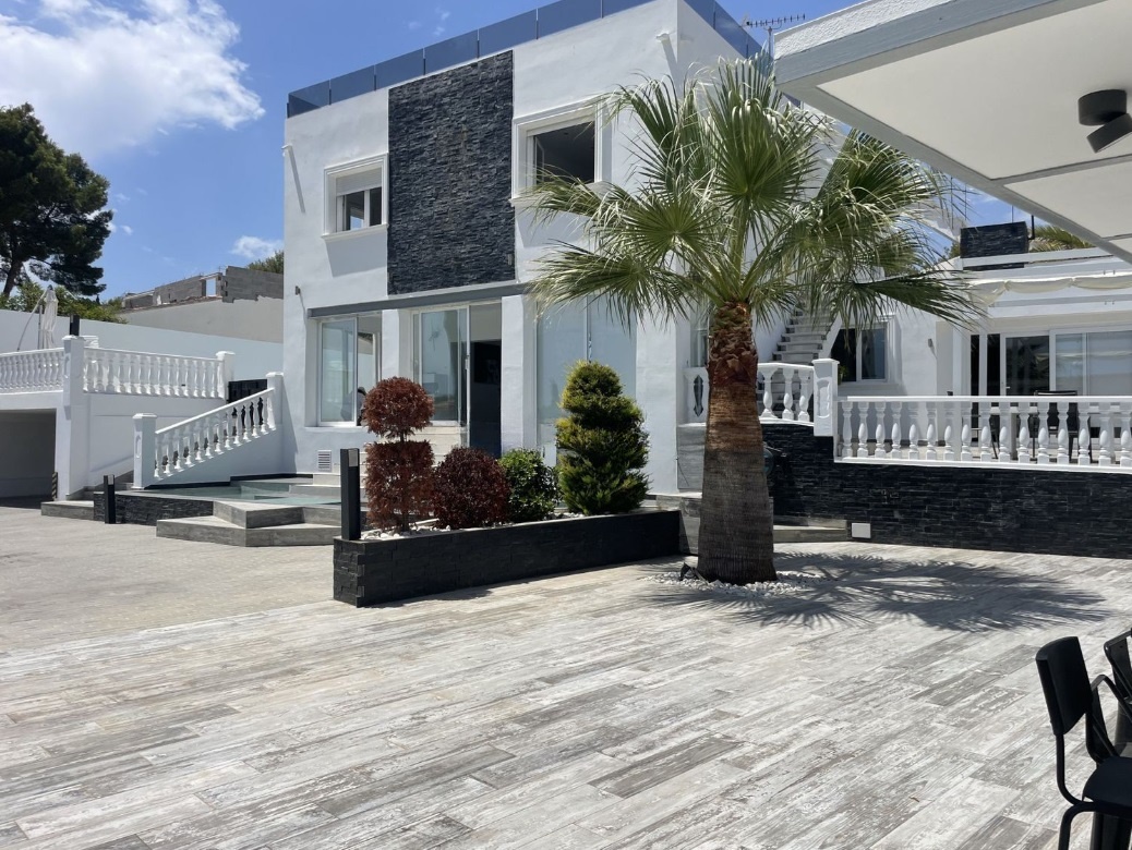 Villa for sale in Moraira