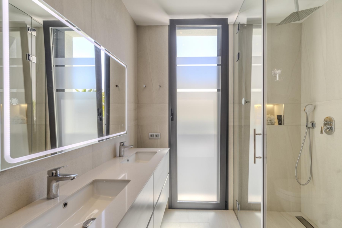 Villa for sale in Finestrat