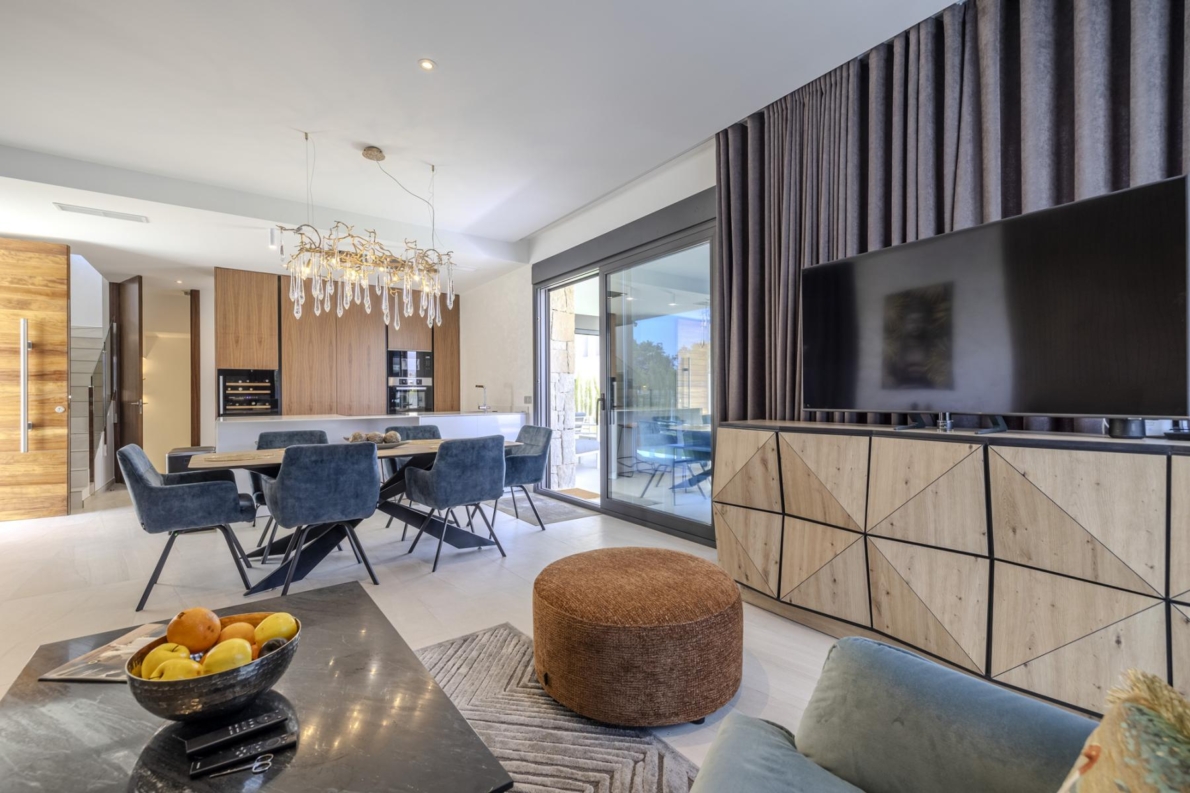 Villa for sale in Finestrat