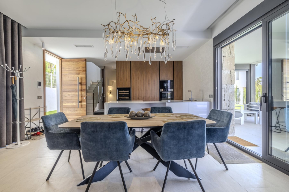 Villa for sale in Finestrat