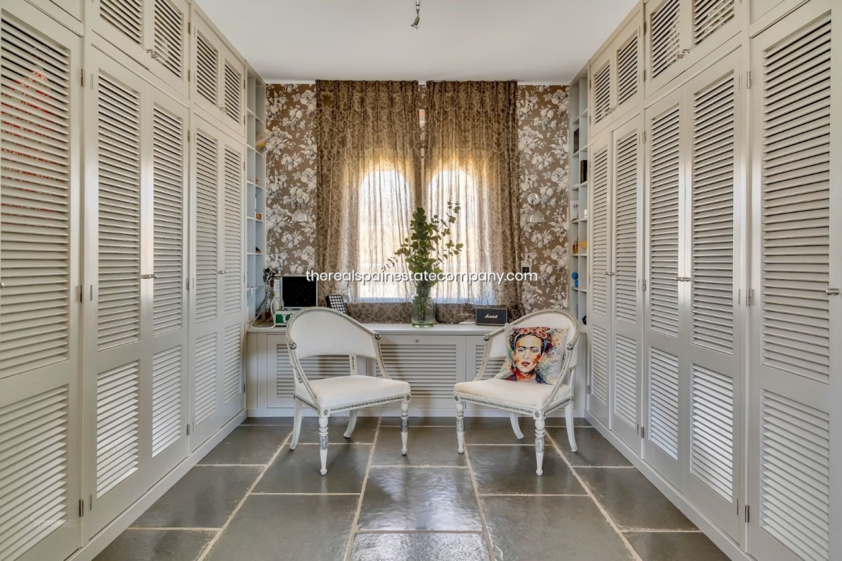 Villa for sale in Altea