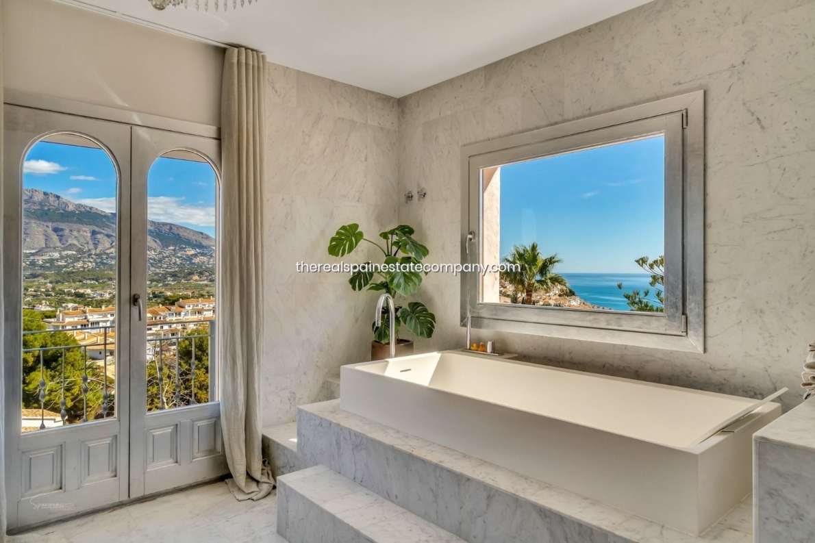 Villa for sale in Altea