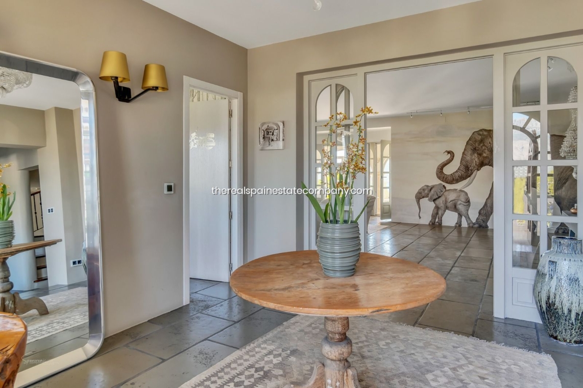 Villa for sale in Altea