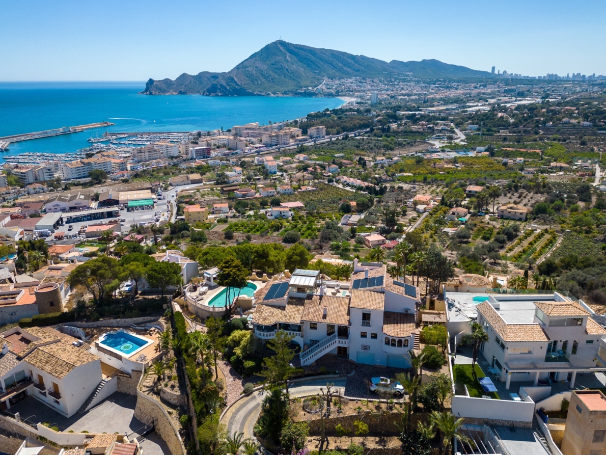 Villa for sale in Altea