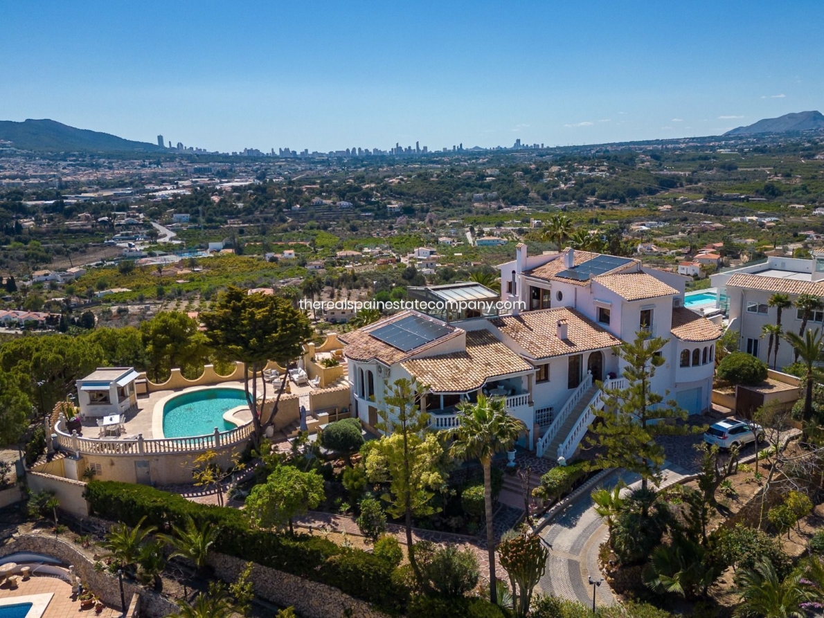Villa for sale in Altea