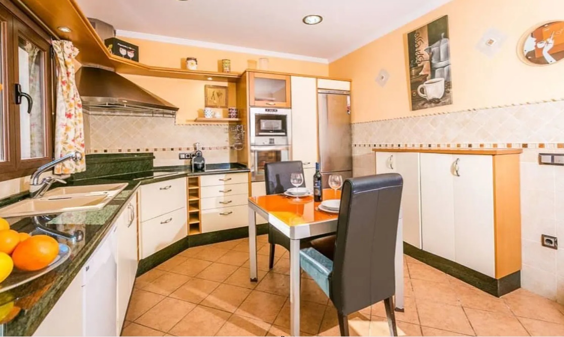 Villa for sale in Teulada