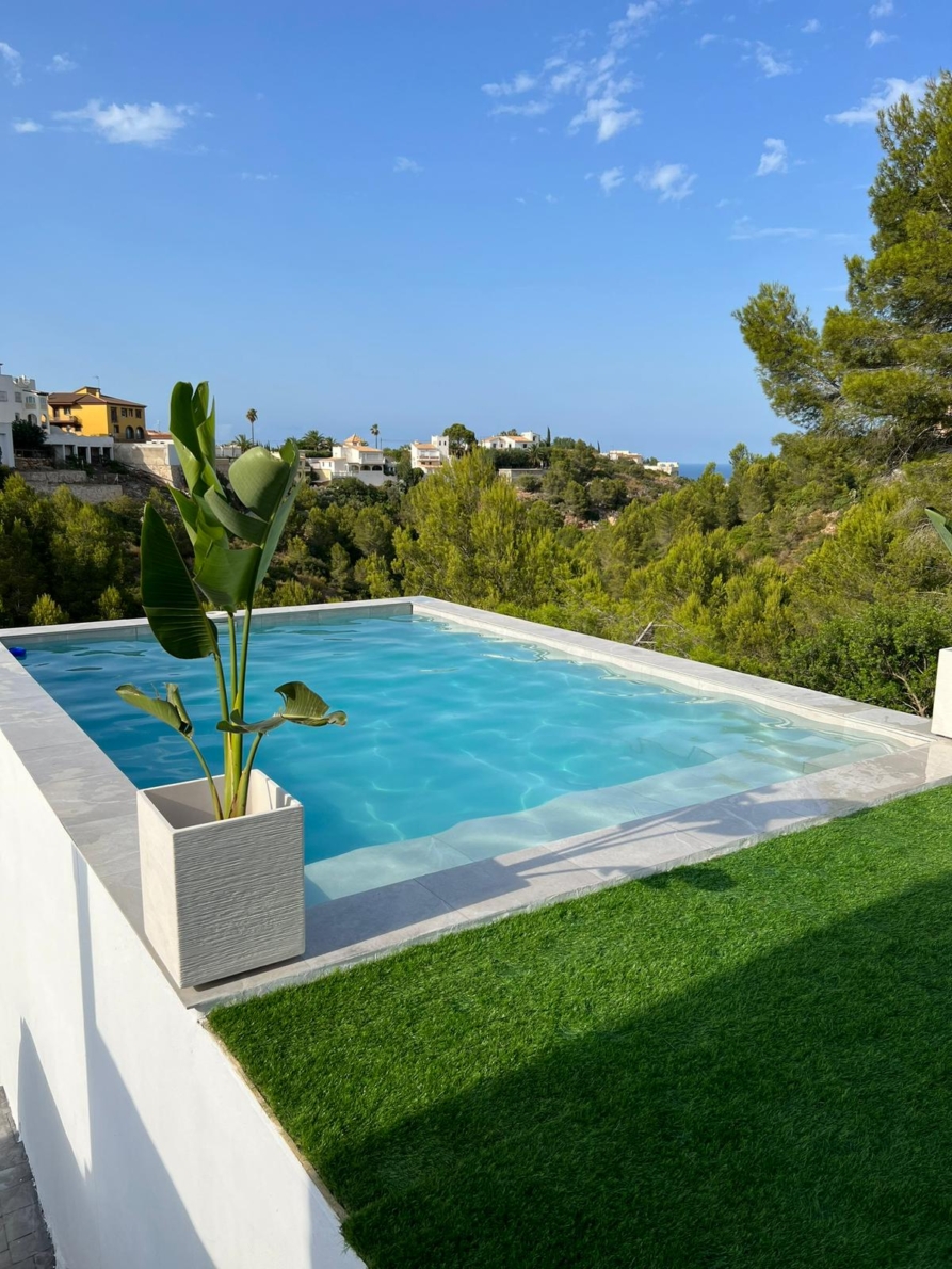 Villa for sale in Dénia