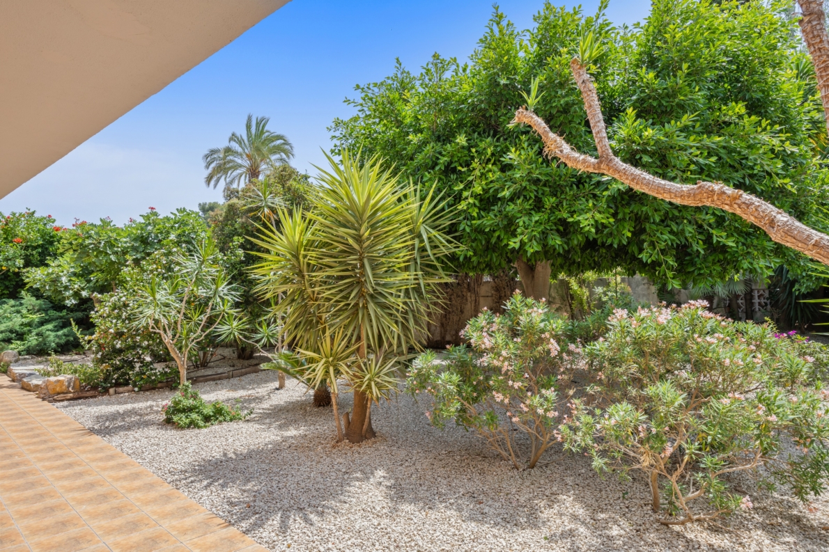 Villa for sale in Dénia