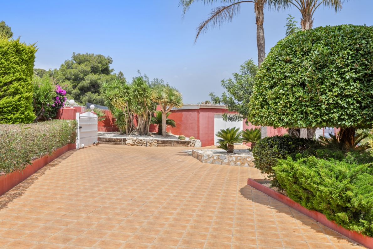 Villa for sale in Dénia