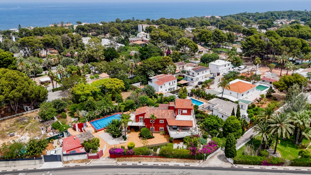 Villa for sale in Dénia