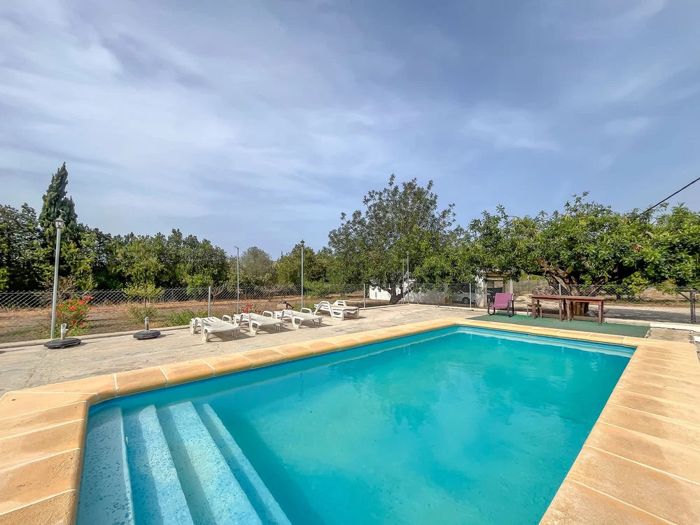 Finca for sale in Dénia
