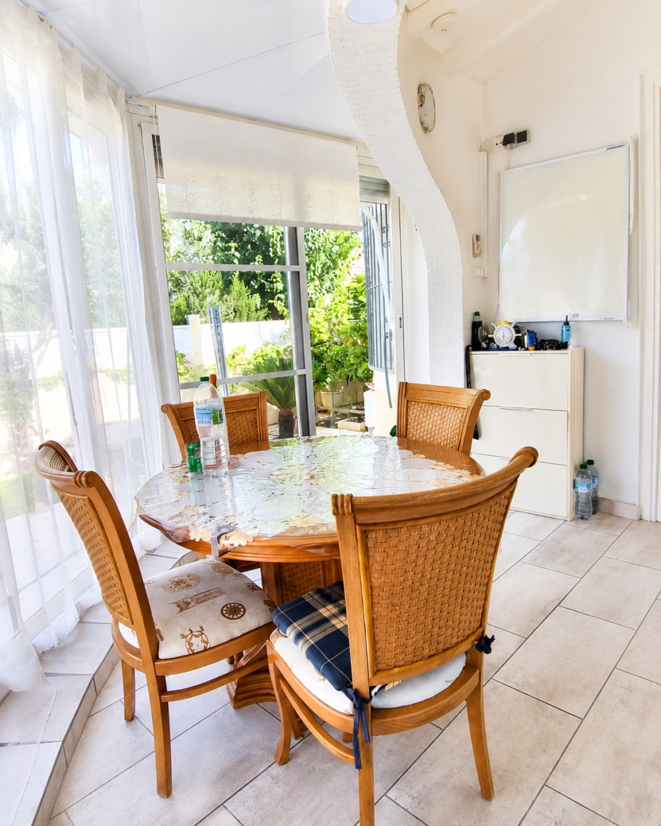 Villa for sale in Dénia
