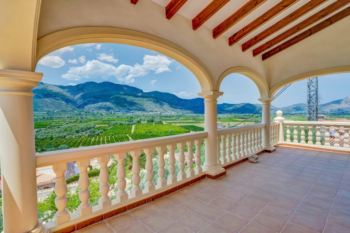 Villa for sale in Orba