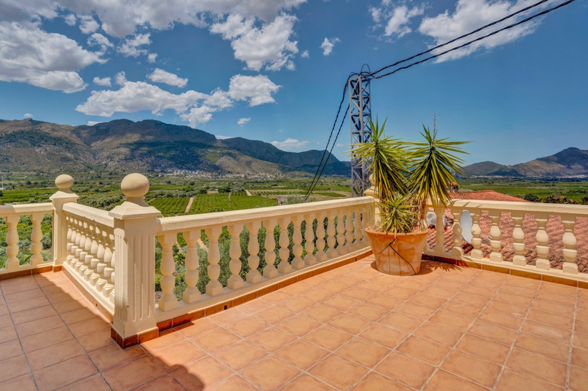 Villa for sale in Orba