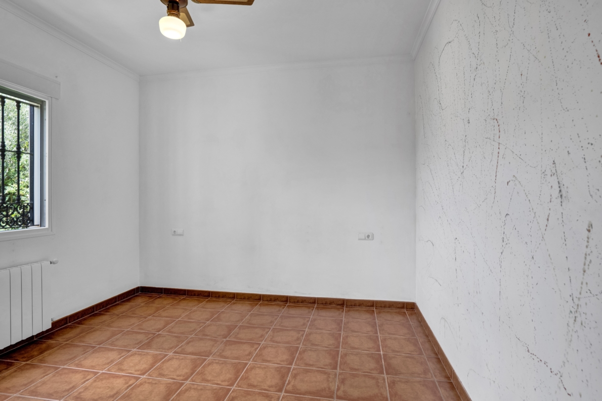 Villa for sale in Orba