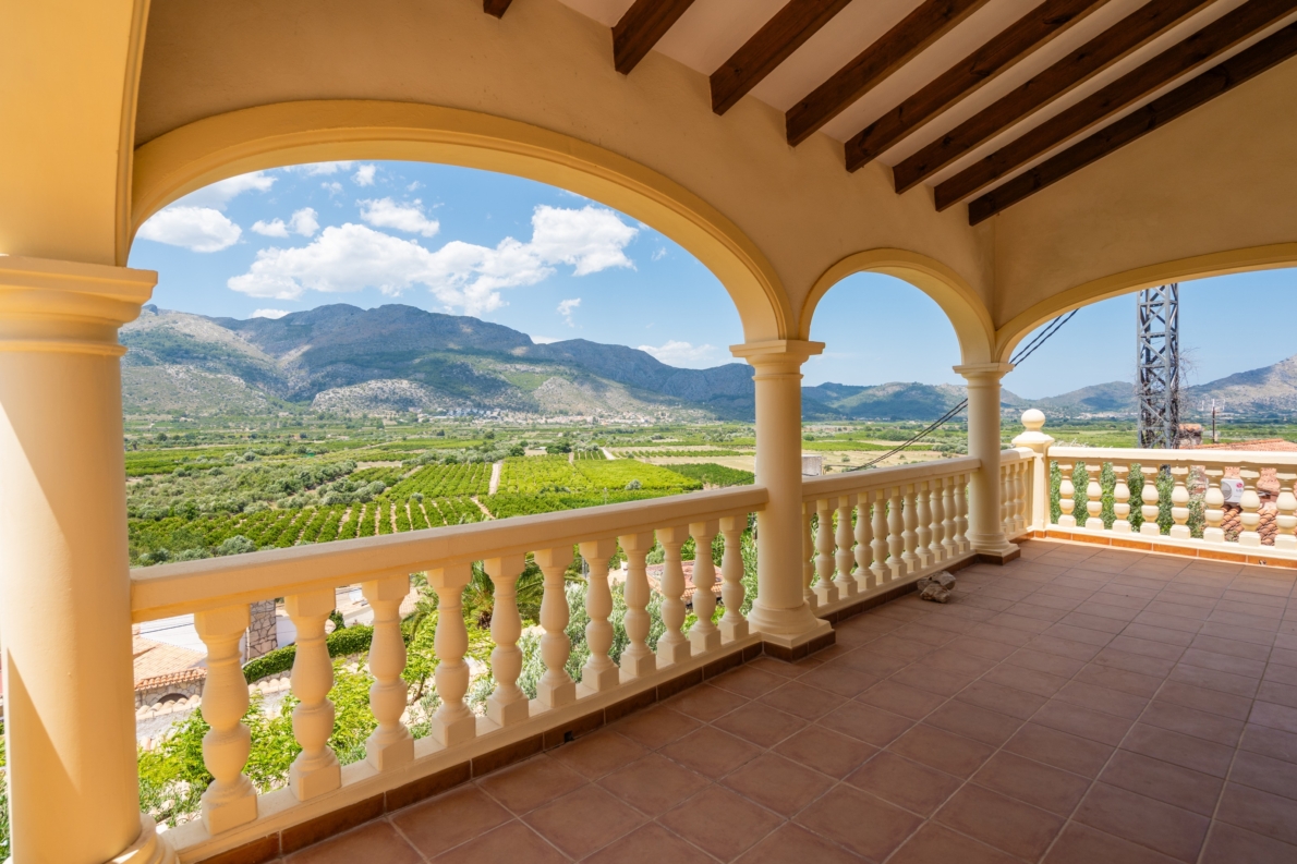 Villa for sale in Orba