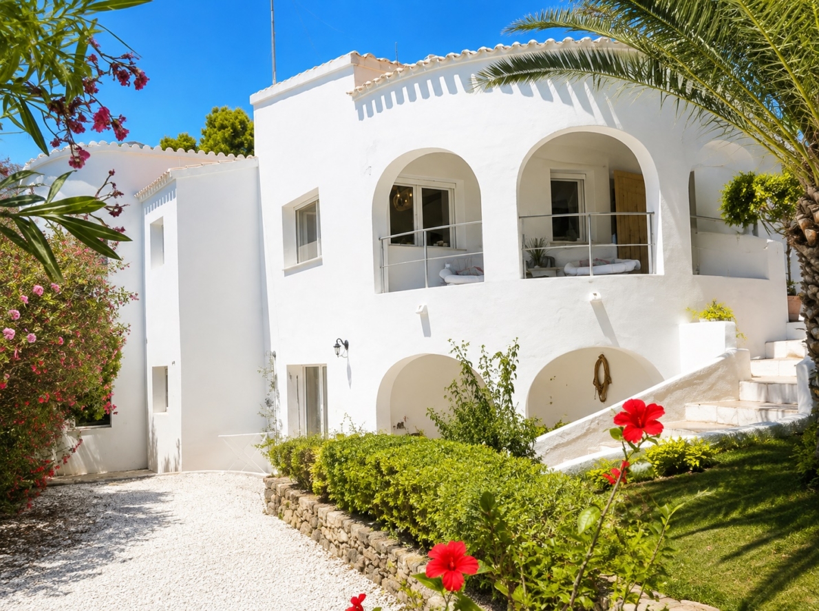 Villa for sale in Dénia