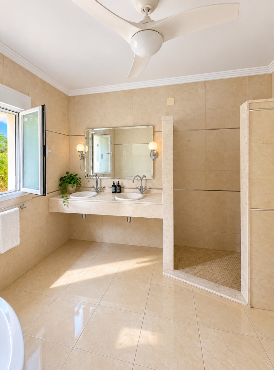 Villa for sale in Beniarbeig