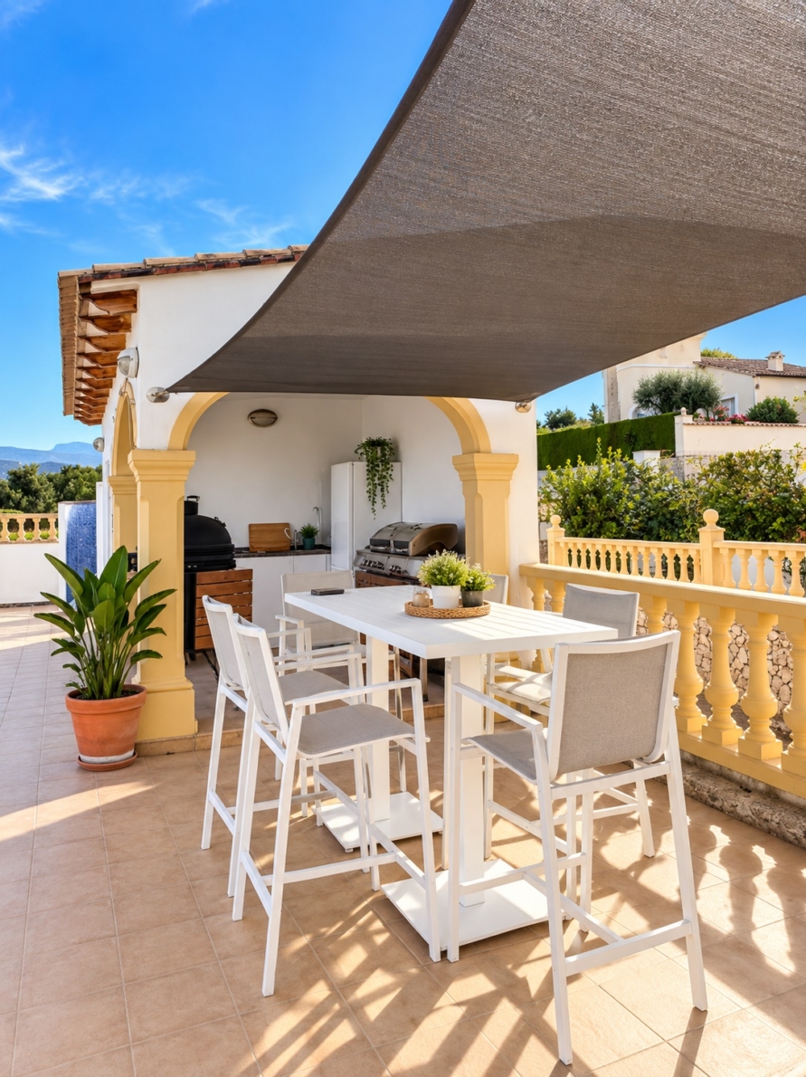 Villa for sale in Beniarbeig