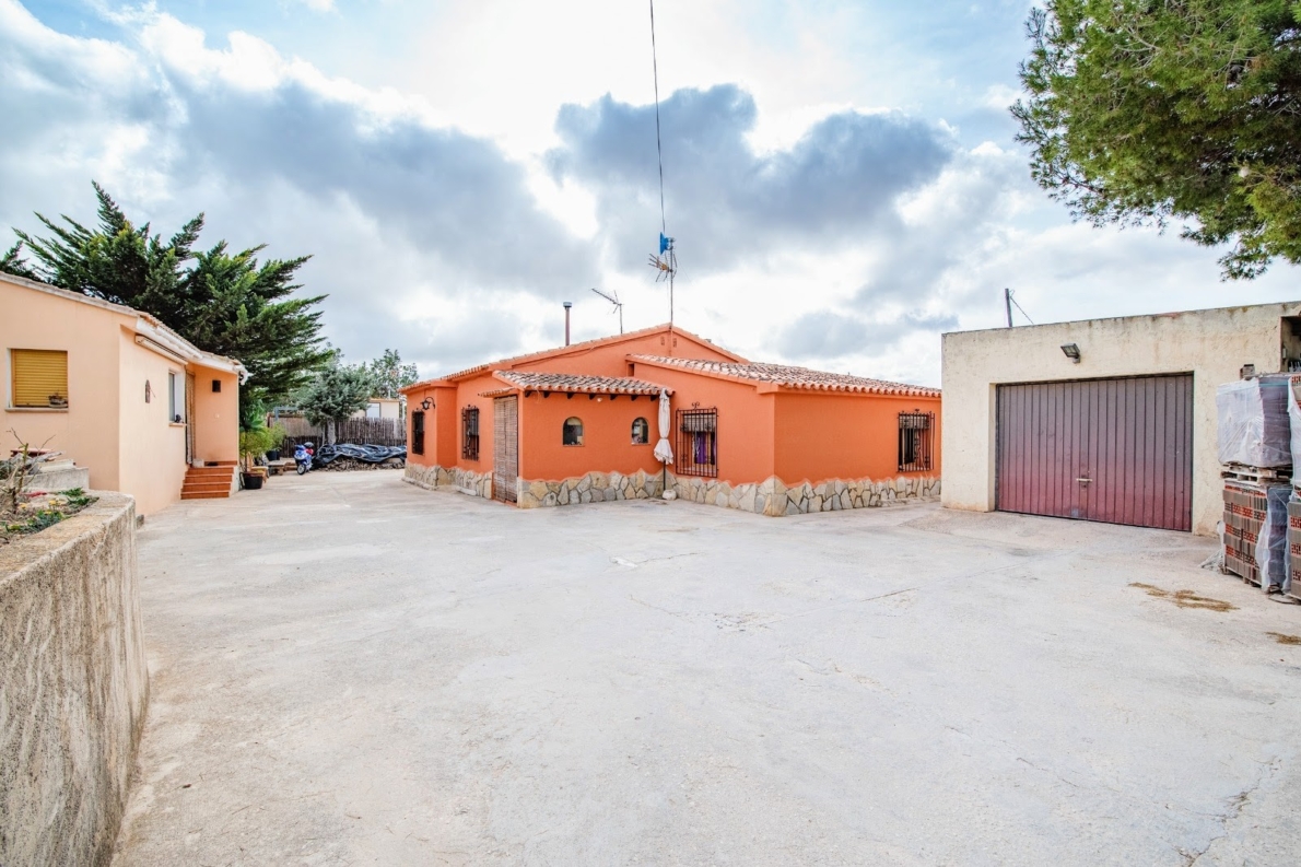 DP-03-CBDE1619-1 Finca / Country Property for sale in Benissa