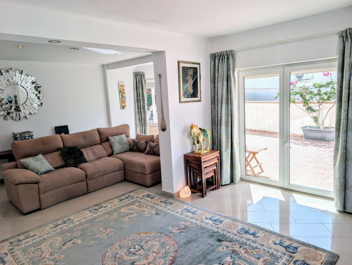 Villa for sale in Jalon