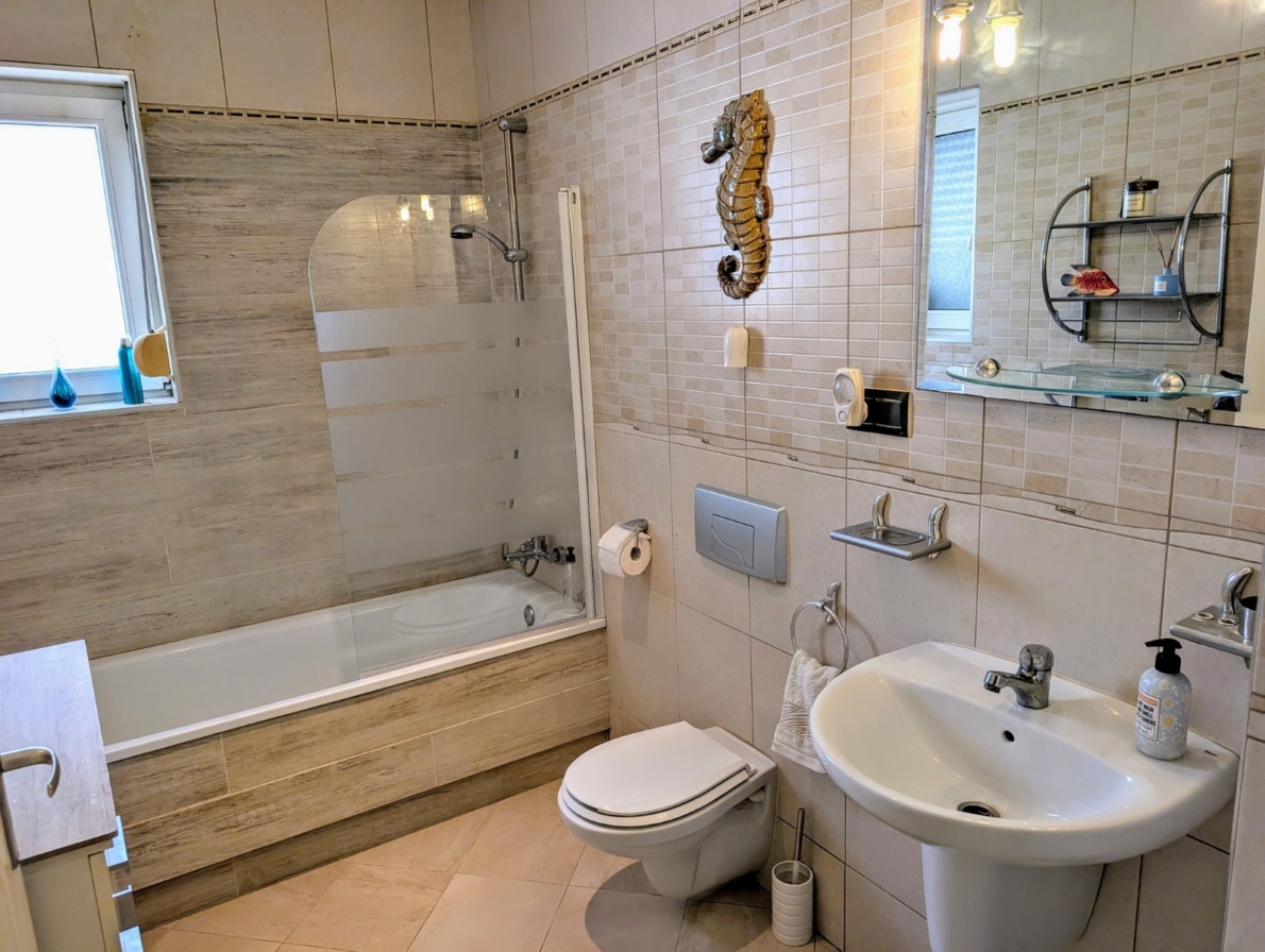 Villa for sale in Jalon