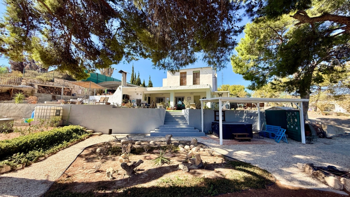 Villa for sale in Elche