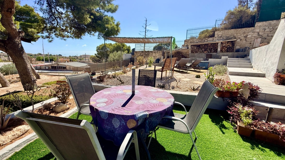 Villa for sale in Elche