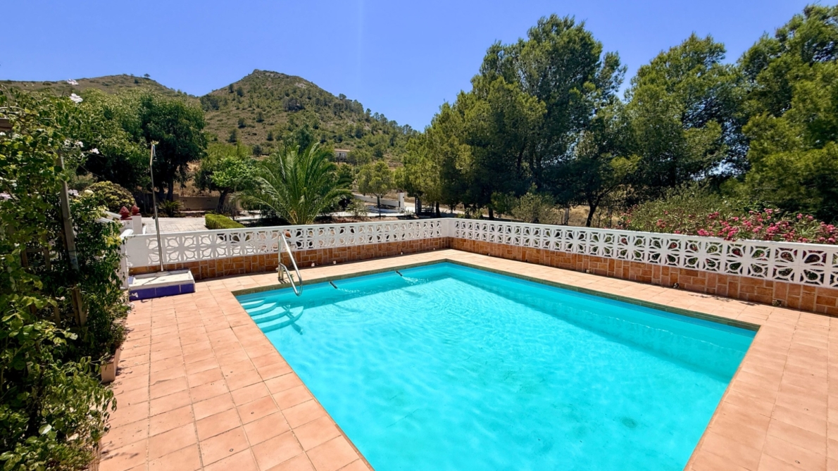 5. Finca / Country Property for sale in Hondón de los Fráiles