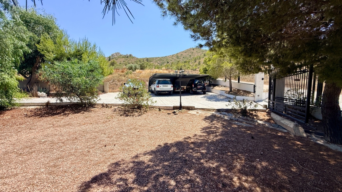 5. Finca / Country Property for sale in Hondón de los Fráiles
