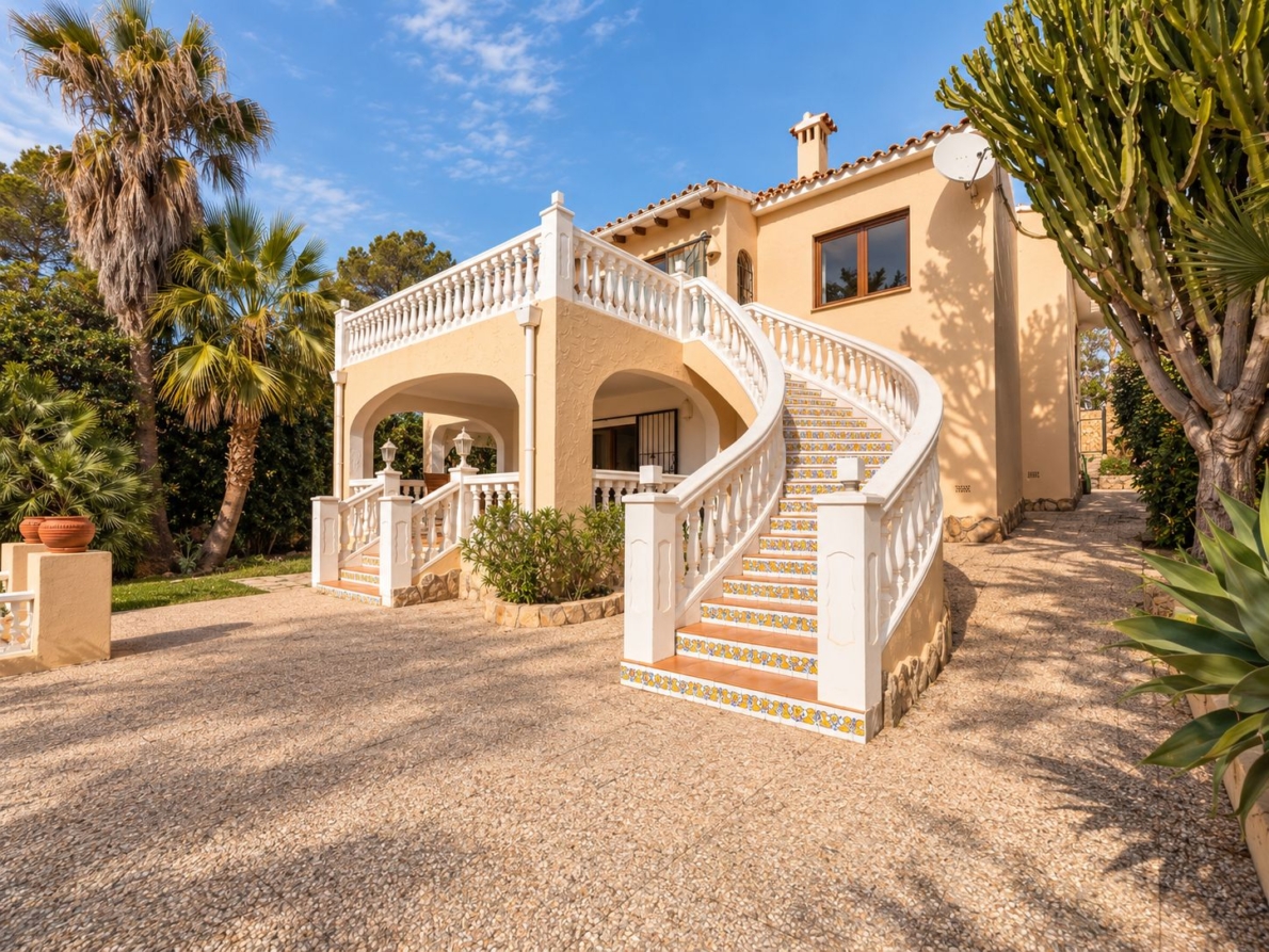 DP-07-12629DR-3 Villa for sale in Moraira