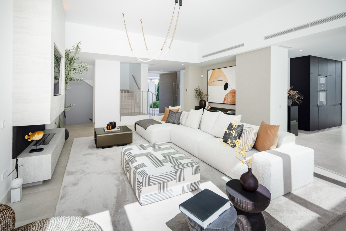 DP-100-34698397-01-7 New build Villa for sale in Estepona