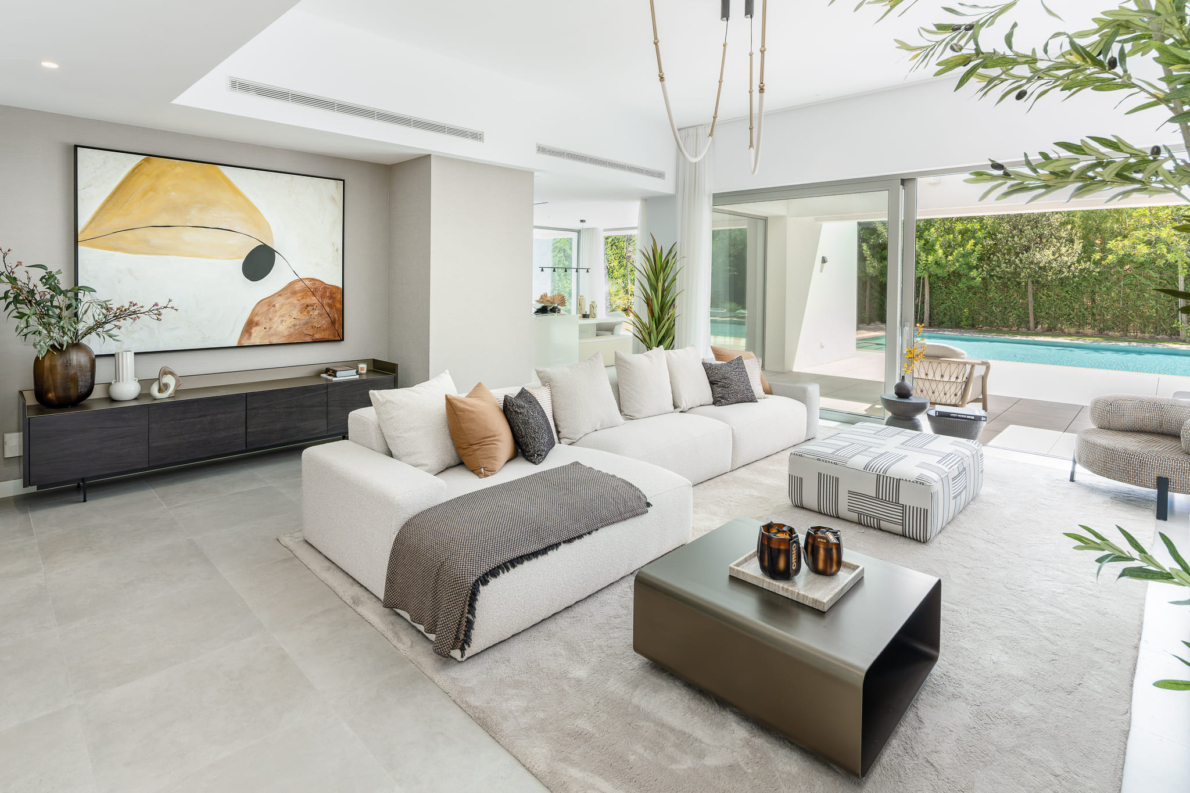 DP-100-34698397-01-8 New build Villa for sale in Estepona