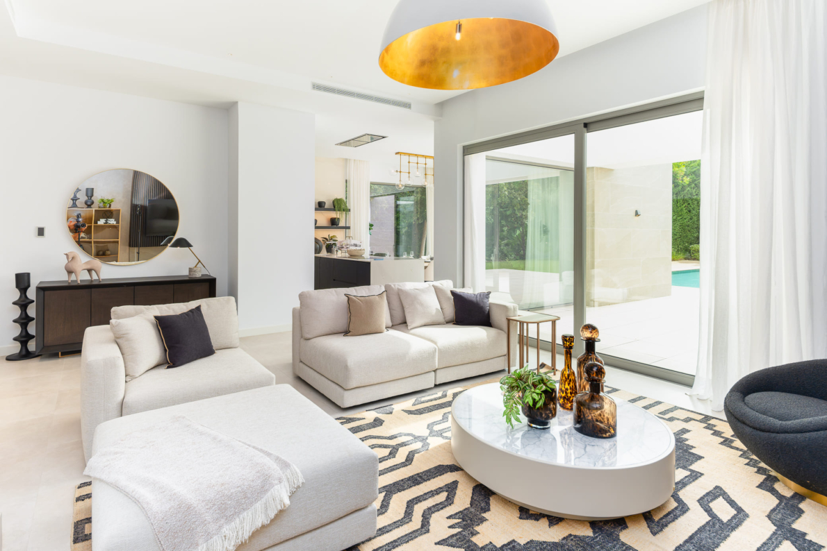 DP-100-34698397-01-9 New build Villa for sale in Estepona