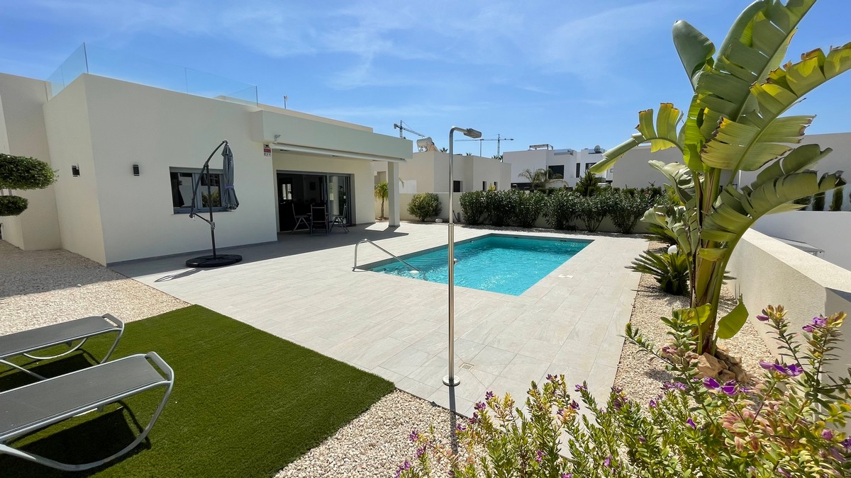 New build Villa for sale in Rafal