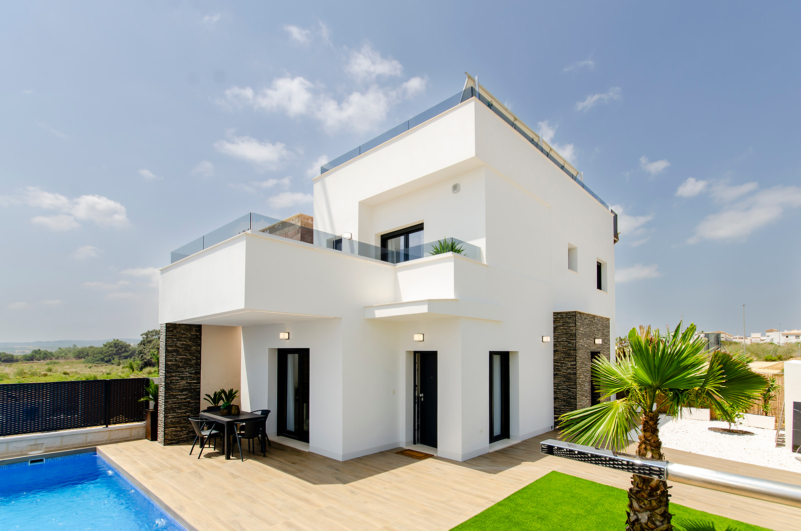 SUNA PROPERTIES New build Villa for sale in Vistabella