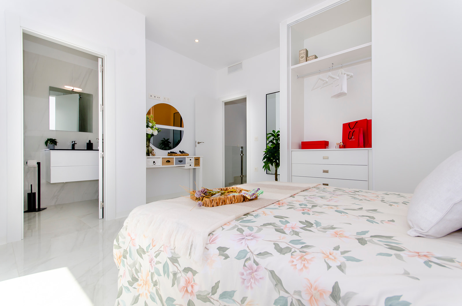 SUNA PROPERTIES New build Villa for sale in Vistabella