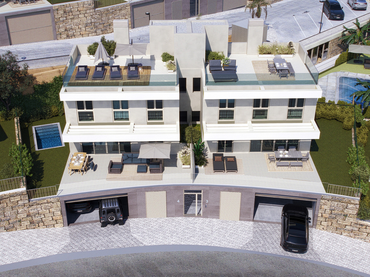 Villa for sale in Calanova Golf