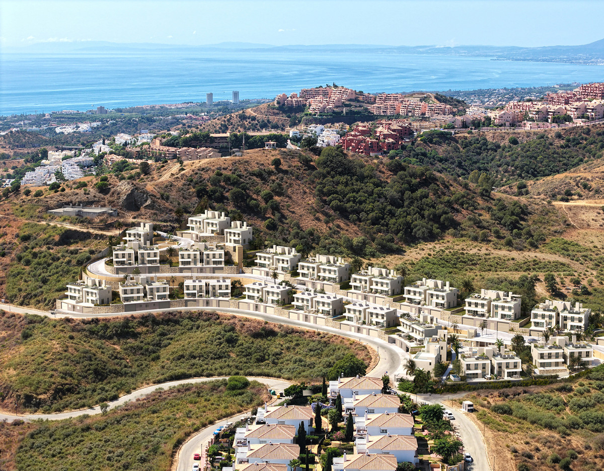 Villa for sale in Calanova Golf