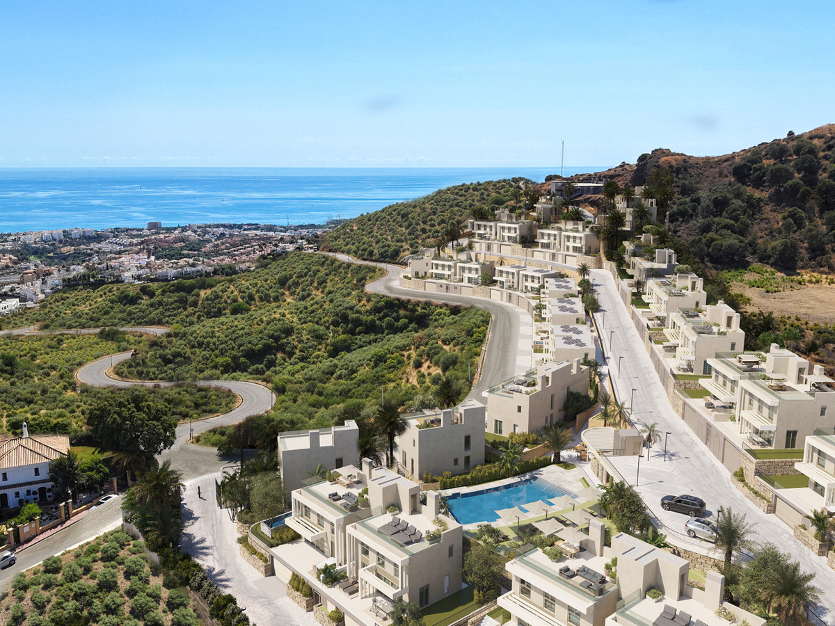 Villa for sale in Calanova Golf