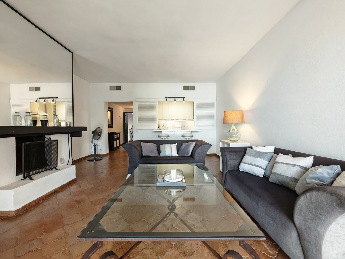 DP-12-R5477431-4 Apartment for sale in Puerto Banús