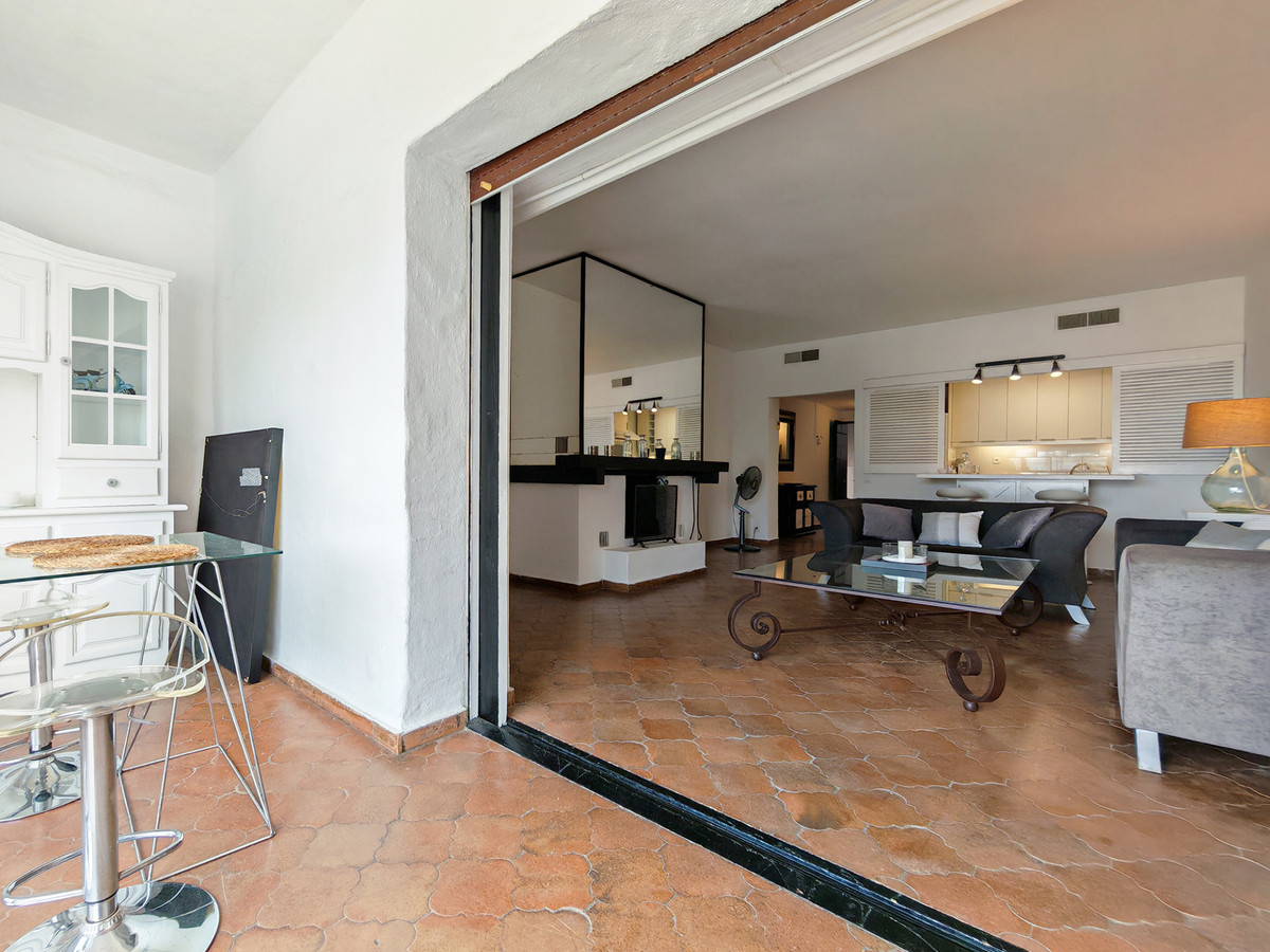 DP-12-R5477431-5 Apartment for sale in Puerto Banús