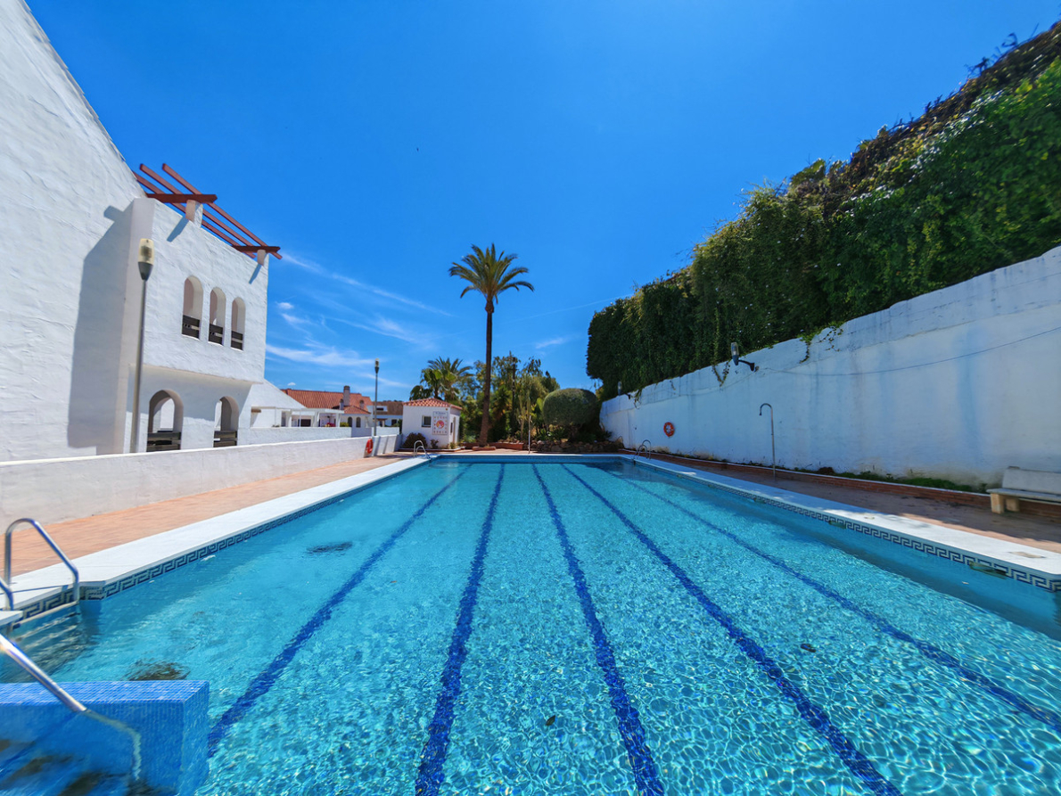 Apartment for sale in Nueva Andalucía