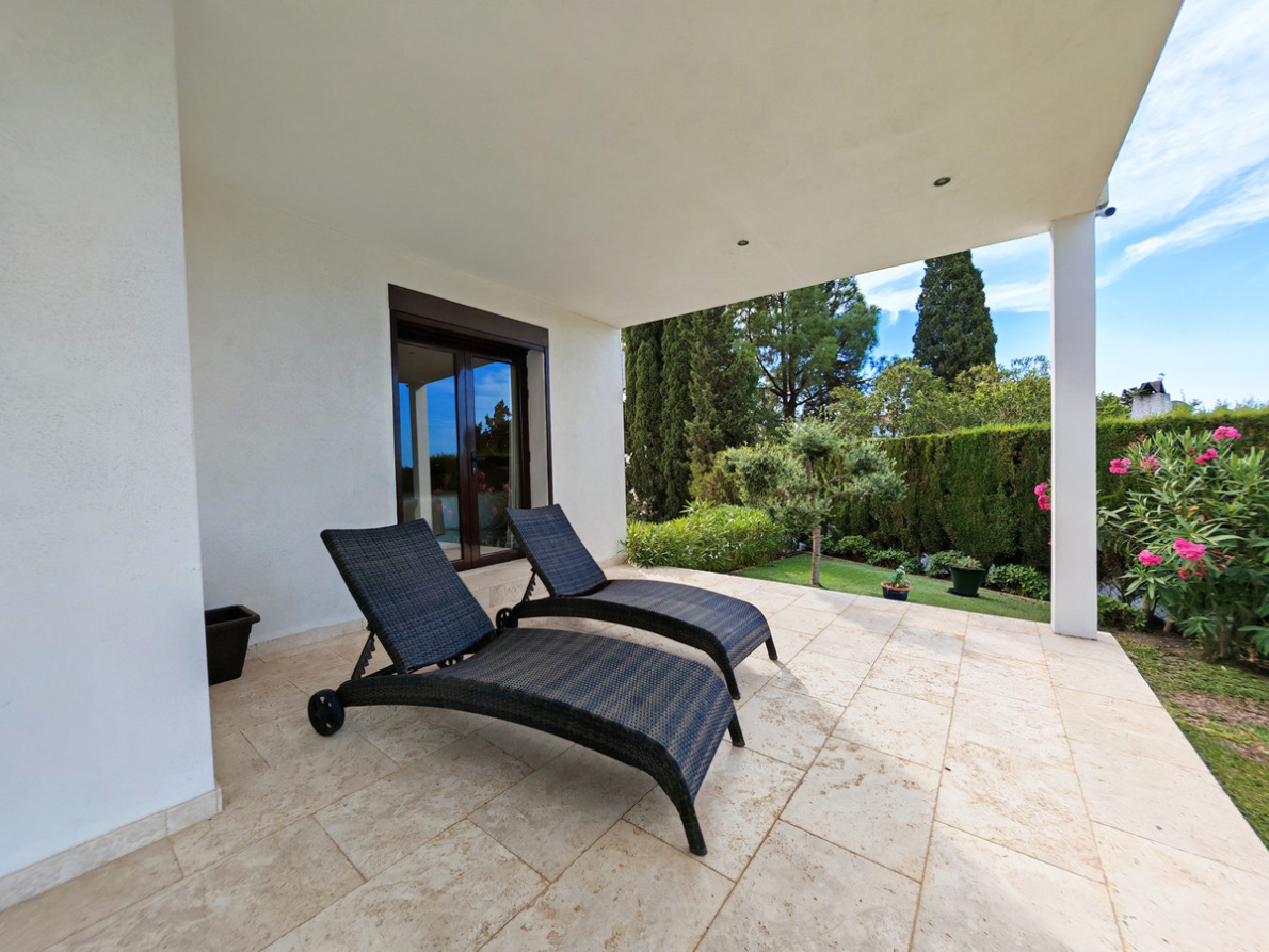 Villa for sale in El Chaparral