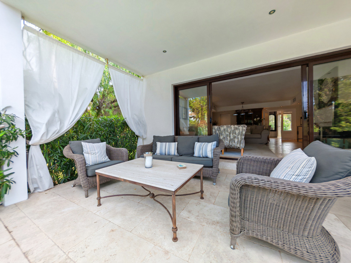 Villa for sale in El Chaparral