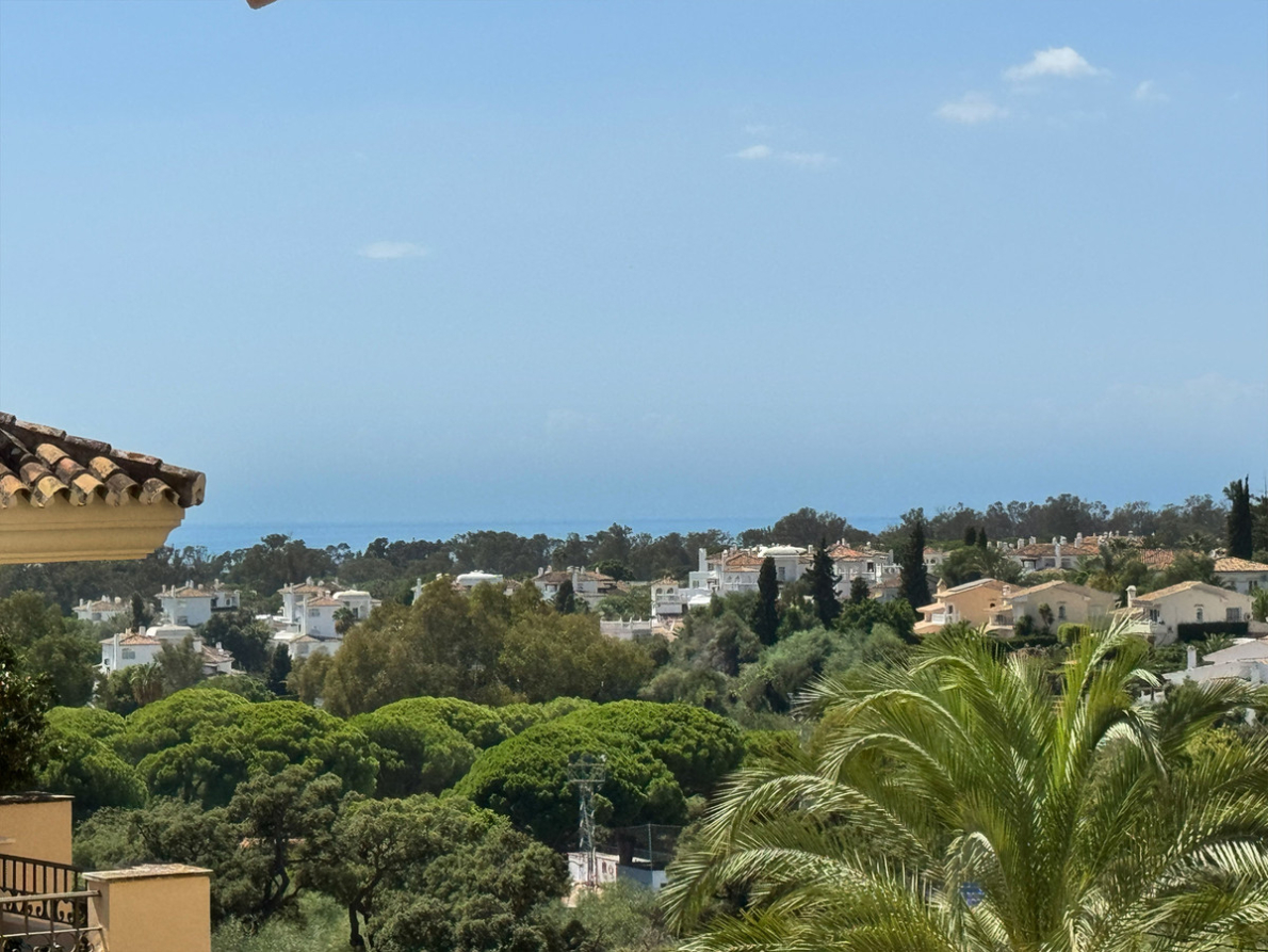 Apartment for sale in Elviria