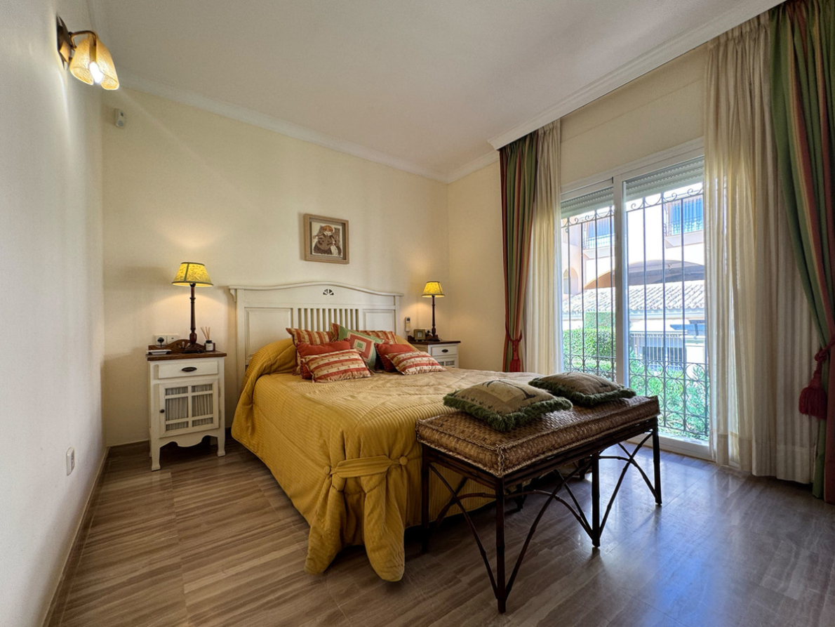 Apartment for sale in Elviria