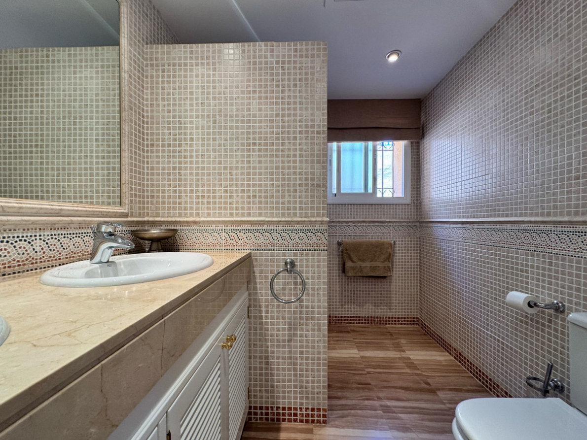 Apartment for sale in Elviria