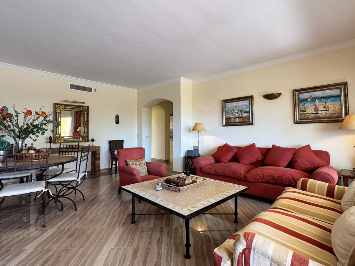 Apartment for sale in Elviria